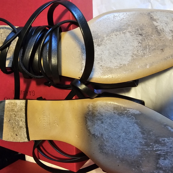 Valentino Garavani Black Women's Sandals - Picture 6 of 7